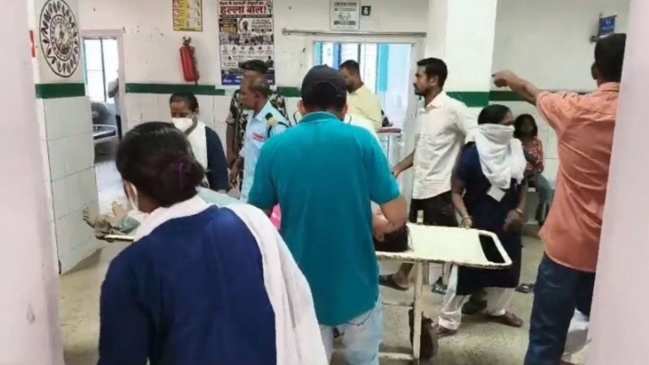सावन की तीसरी सोमवारी पर काल बना अशोकधाम, भगदड़ में 7 कांवरियों की मौत; कई घायल, मची चीख-पुकार