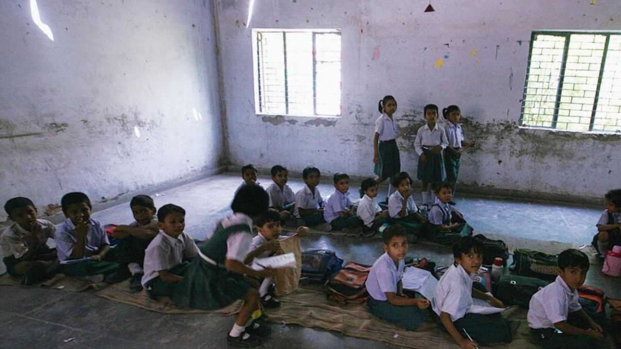 CJP और यूट्यूबर्स से डर गई भाजपा सरकार! सरकारी स्कूलों के लिए जारी किया ऐसा फरमान, पूरे प्रदेश में हो गया वायरल