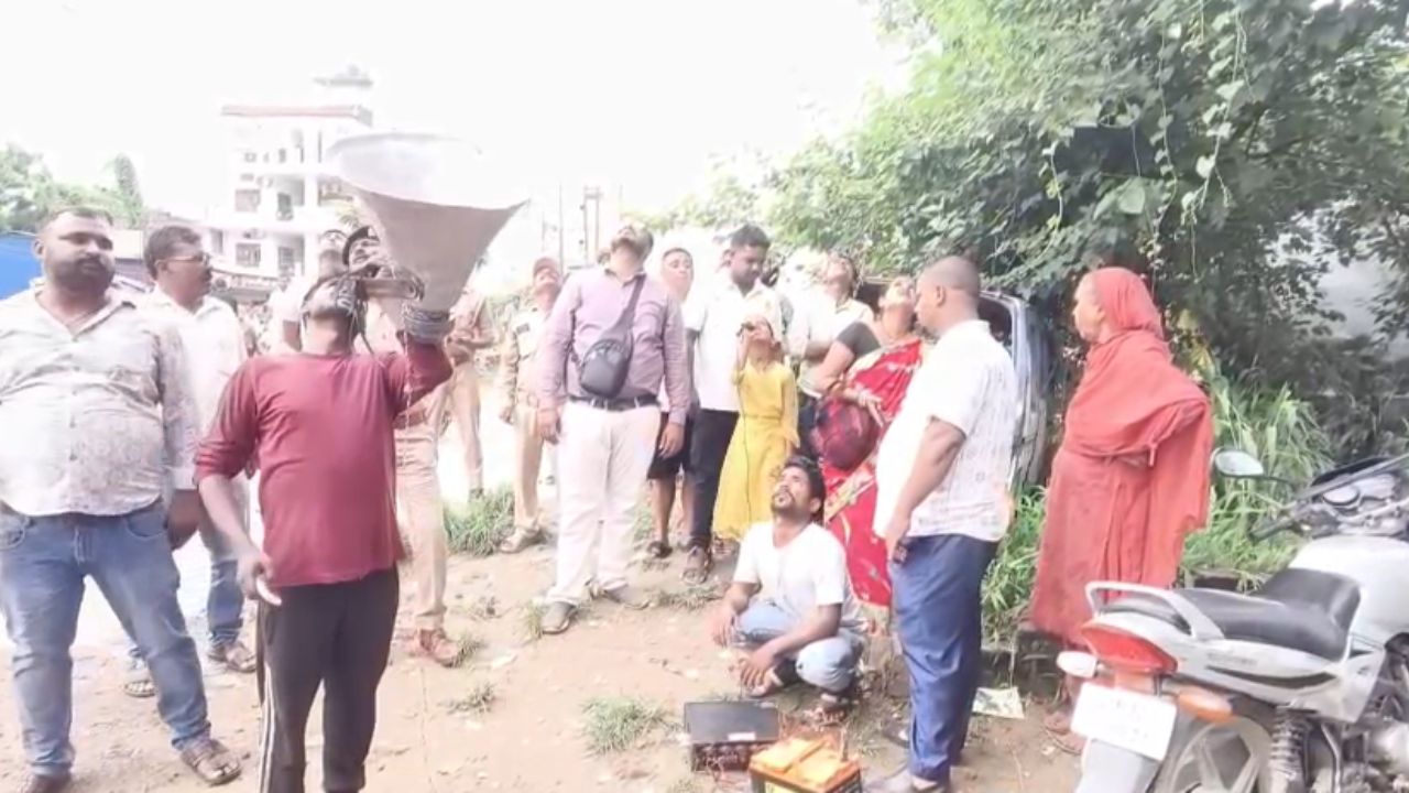 आखिर युवक ने बंद पड़े BSNL टावर पर क्यों लगाई जान की बाजी? वजह जानकर रह जाएंगे हैरान