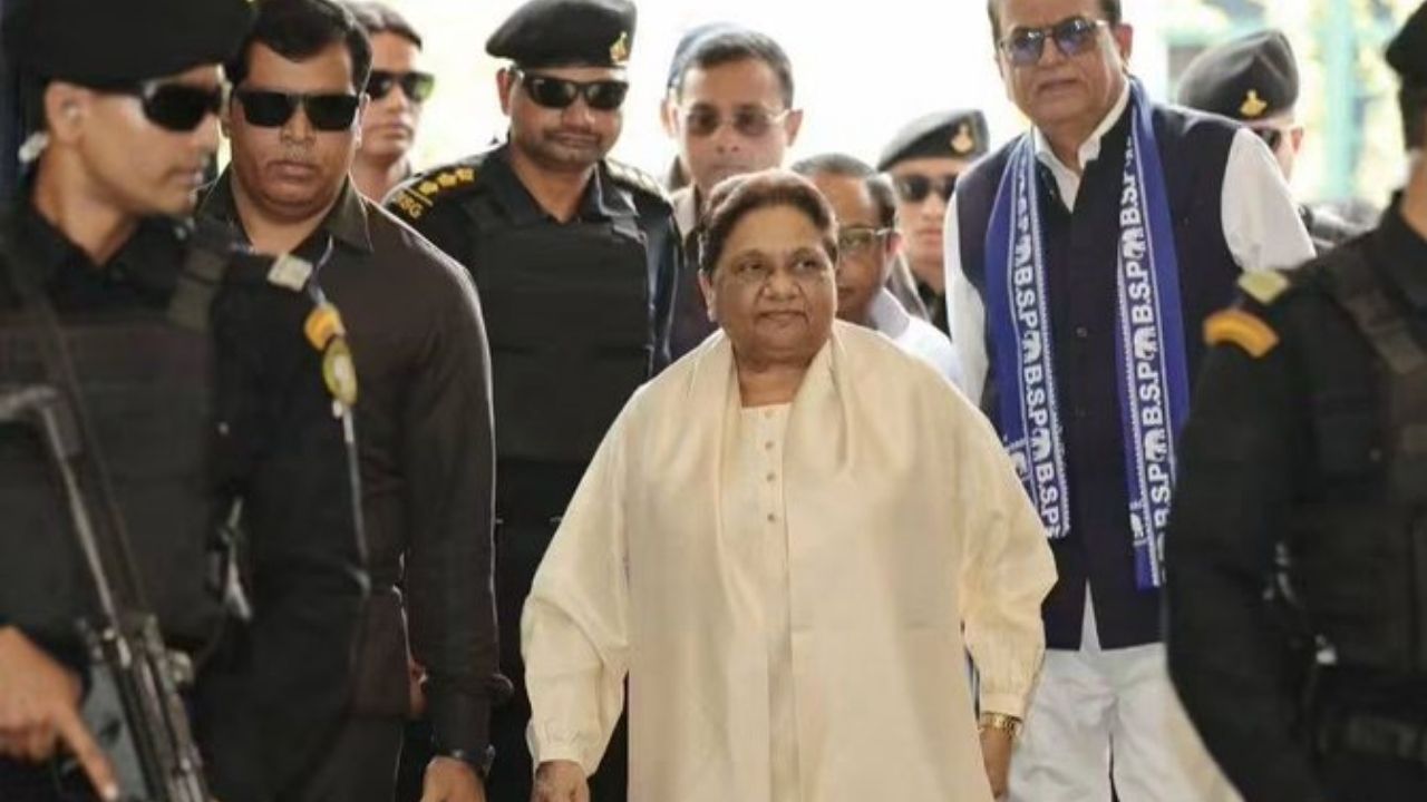 पिता की विरासत संभालेंगे युकेश सिंह! Mayawati की मौजूदगी में राजनीति की पिच पर BSP के ‘प्रिंस’ की एंट्री