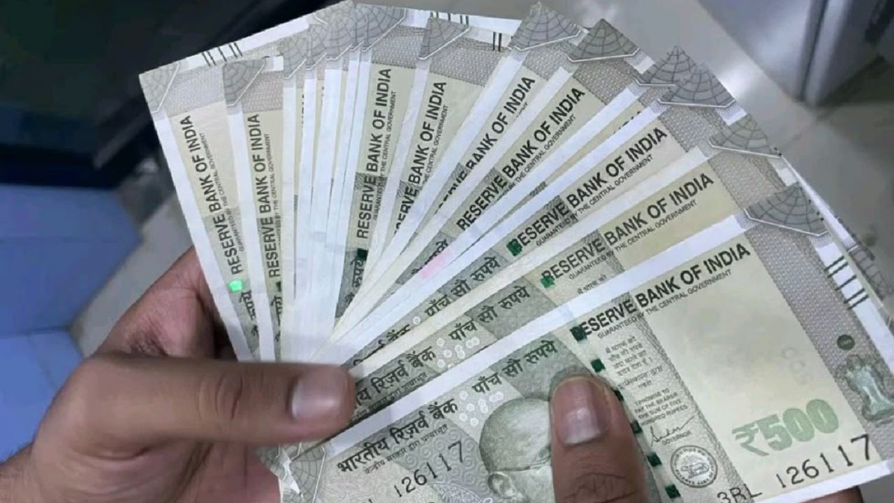 बिना नौकरी किए मिला लाखों का वेतन! मुंबई पुलिस के सेवाार्थ सिस्टम में सेंधमार, 10 संदिग्धों पर FIR
