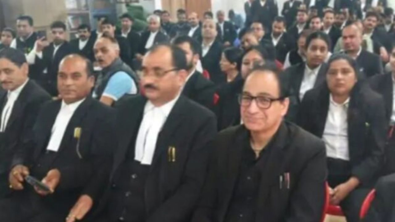हाईकोर्ट शिफ्टिंग को लेकर वकीलों में आक्रोश, नैनीताल बार एसोसिएशन अब उठाएगा ये कदम
