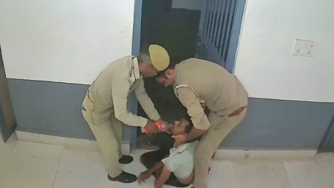 बदायूं : हवालात में पड़ा था राजेश, हालत देख कांप जाएंगे! CCTV में कैद हुआ आखिरी वक्त का वीडियो