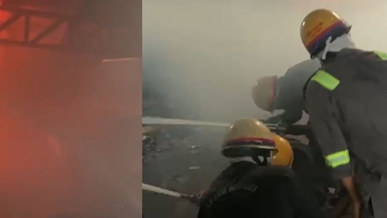 Toy Factory Fire: गाजियाबाद में धधकी फैक्ट्री, 10 दमकल गाड़ियां आग बुझाने में जुटी