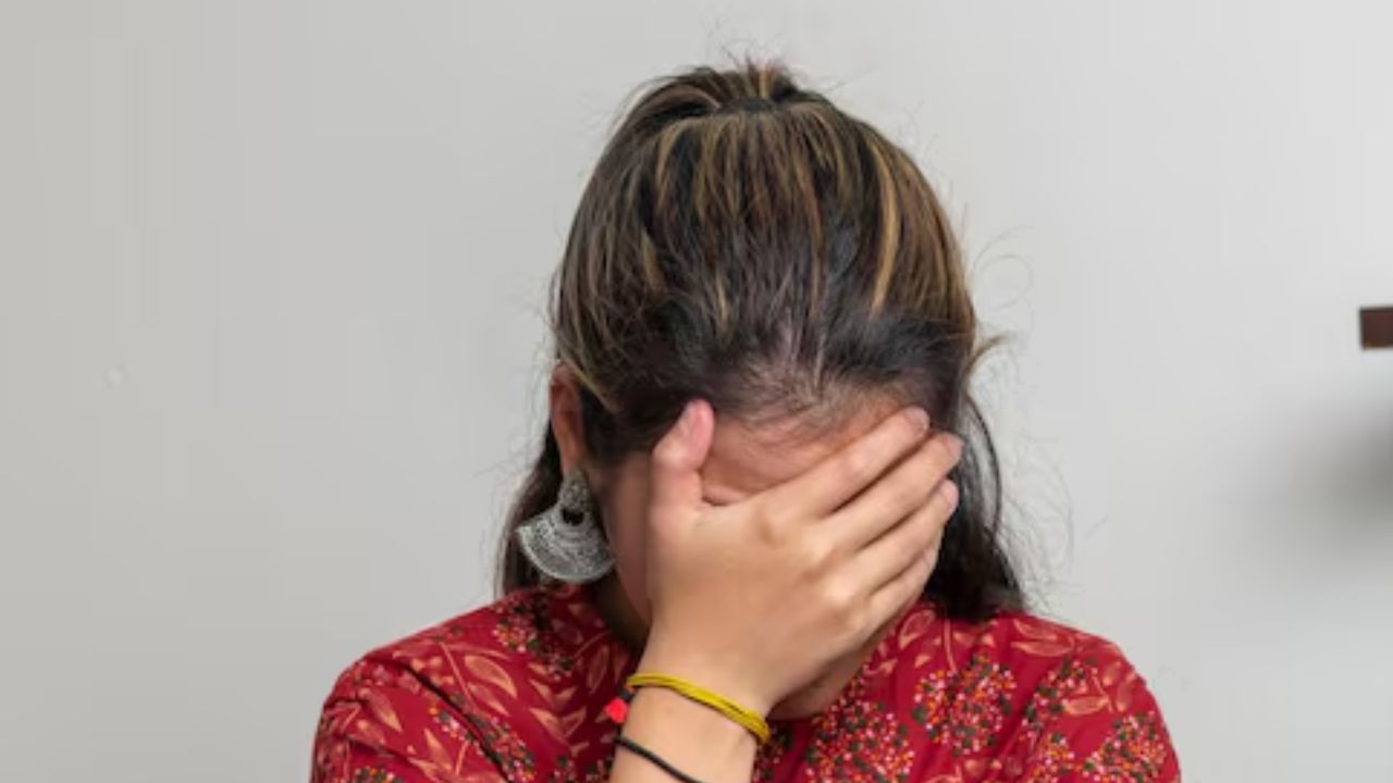पहले पति से बेवफाई करके दूसरे से की शादी, अब दूसरे ने दिया धोखा तो 13 साल के बेटे के साथ…