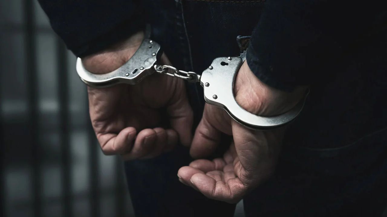 समस्तीपुर में नाबालिग लड़की से सरेराह छेड़छाड़, वीडियो वायरल होने पर पुलिस ने चारों मनचलों को दबोचा