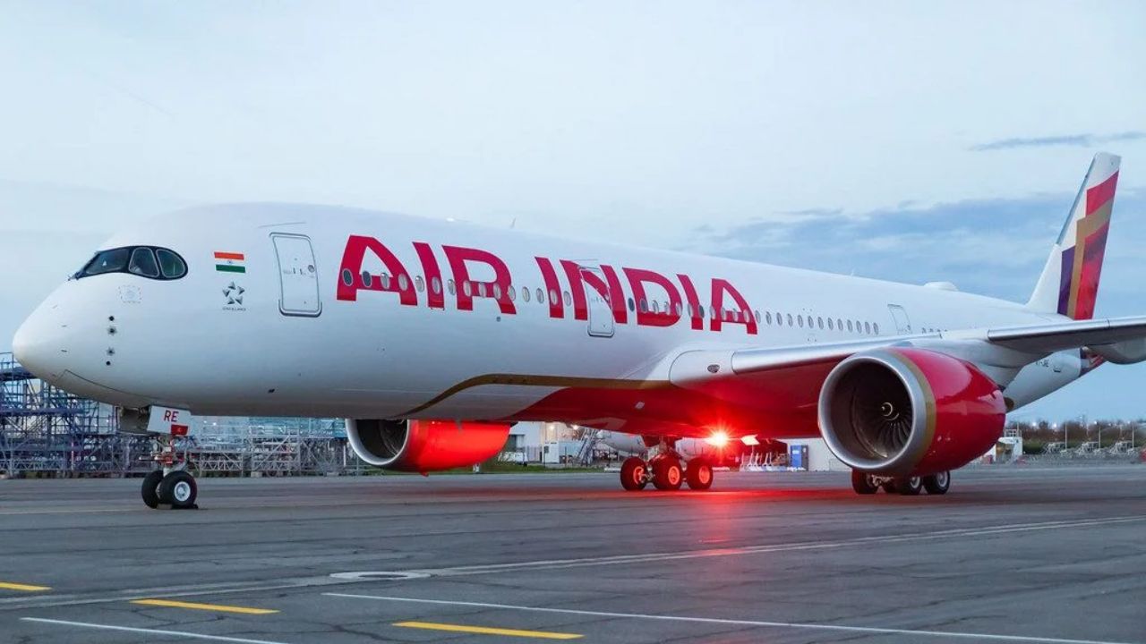 Air India AI-171 हादसा: AAIB की जांच पर उठे सवाल, तकनीकी डेटा सार्वजनिक करने की उठी मांग