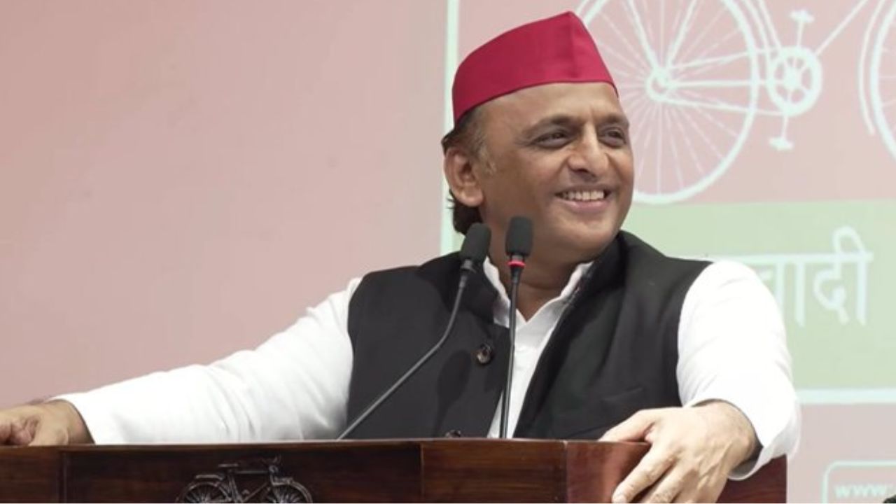 अखिलेश यादव का भाजपा पर बड़ा हमला, बोले- ‘अजय सेठ वाला वीडियो शेयर करने पर मुकदमा, अब देखने वालों पर भी होगा केस!’