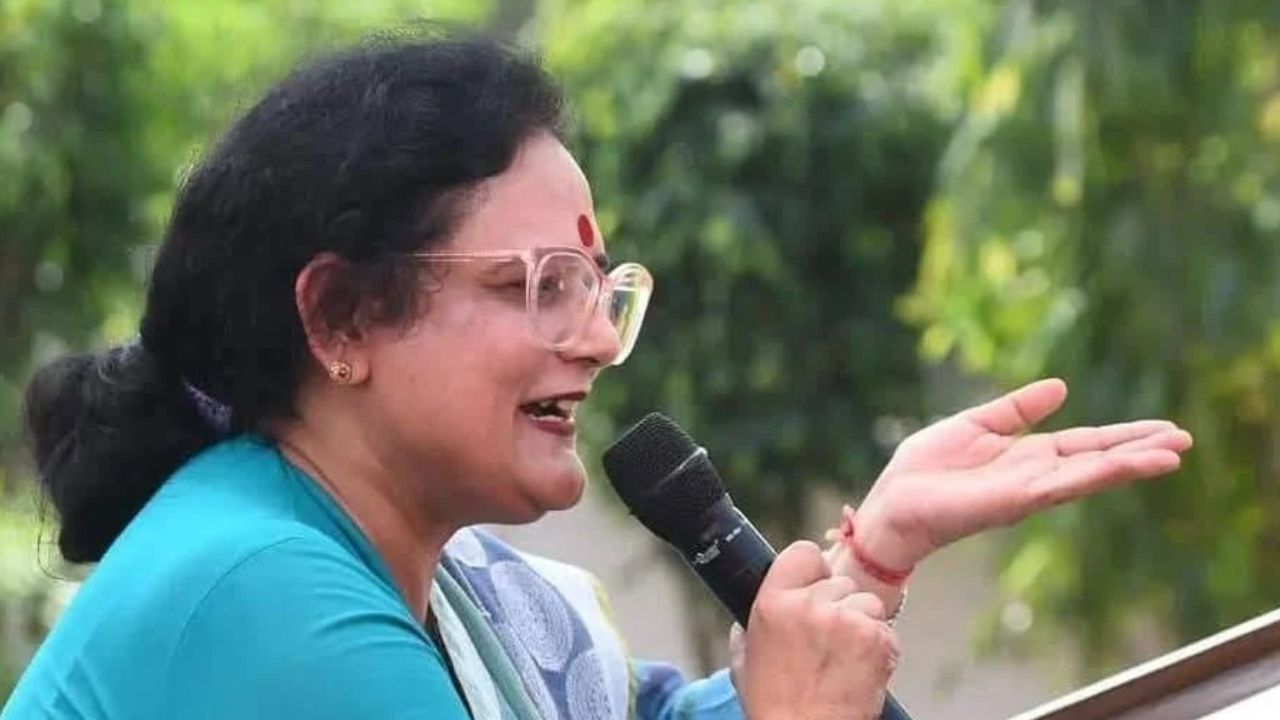 2027 चुनाव से पहले भोजपुर में एक्टिव हुई अर्चना राठौर, गांव-गांव संपर्क से बदला सियासी माहौल