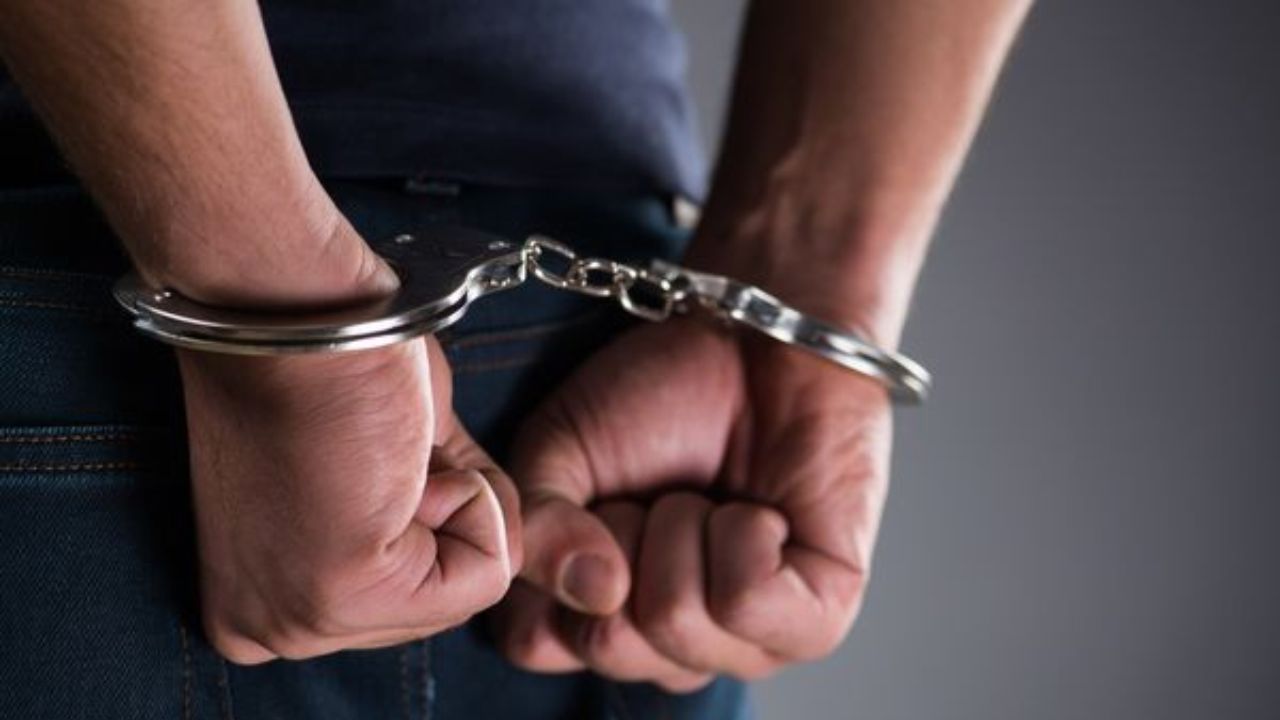 दूध के चंद सिक्कों का खौफनाक हिसाब! छपरा में प्रोफेसर पर हुए इस जानलेवा हमले ने उड़ाए होश