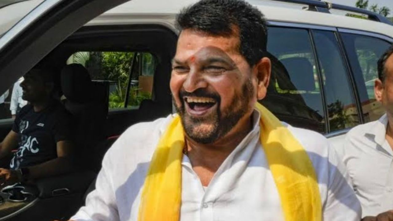 ‘आपके बिना सब सूना’, यूपी चुनाव से पहले बृजभूषण सिंह के बयान से सियासी तूफान, सपा प्रमुख अखिलेश यादव को लेकर कह दी बड़ी बात