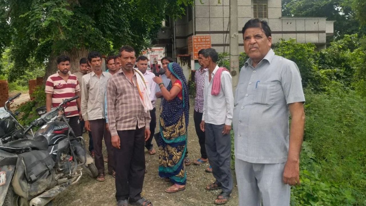 बदायूं में दर्दनाक हादसा: टेंट हाउस पर काम करने वाले 18 वर्षीय मजदूर की करंट लगने से मौत, मालिक पर हत्या का गंभीर आरोप