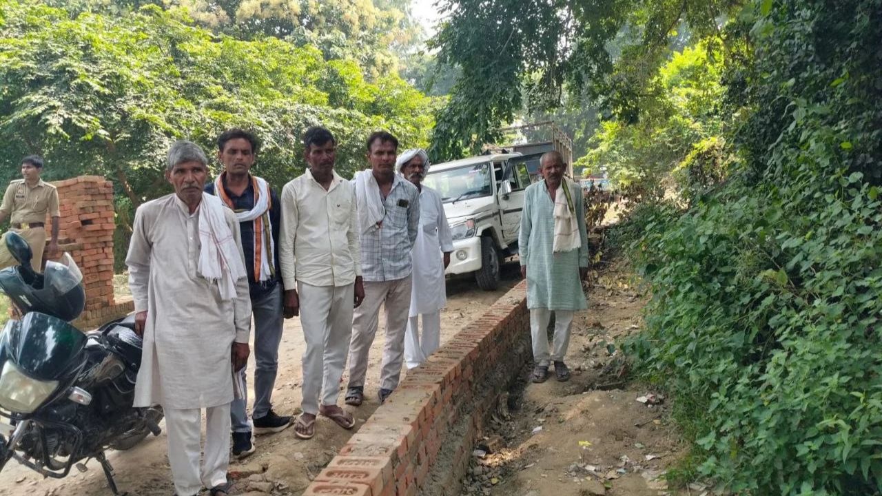 ‘दिल्ली मत जाओ’ की जिद ने उजाड़ दिया हंसता-खेलता परिवार, पति के परदेश जाने की जिद से नाराज विवाहिता ने लगाई फांसी