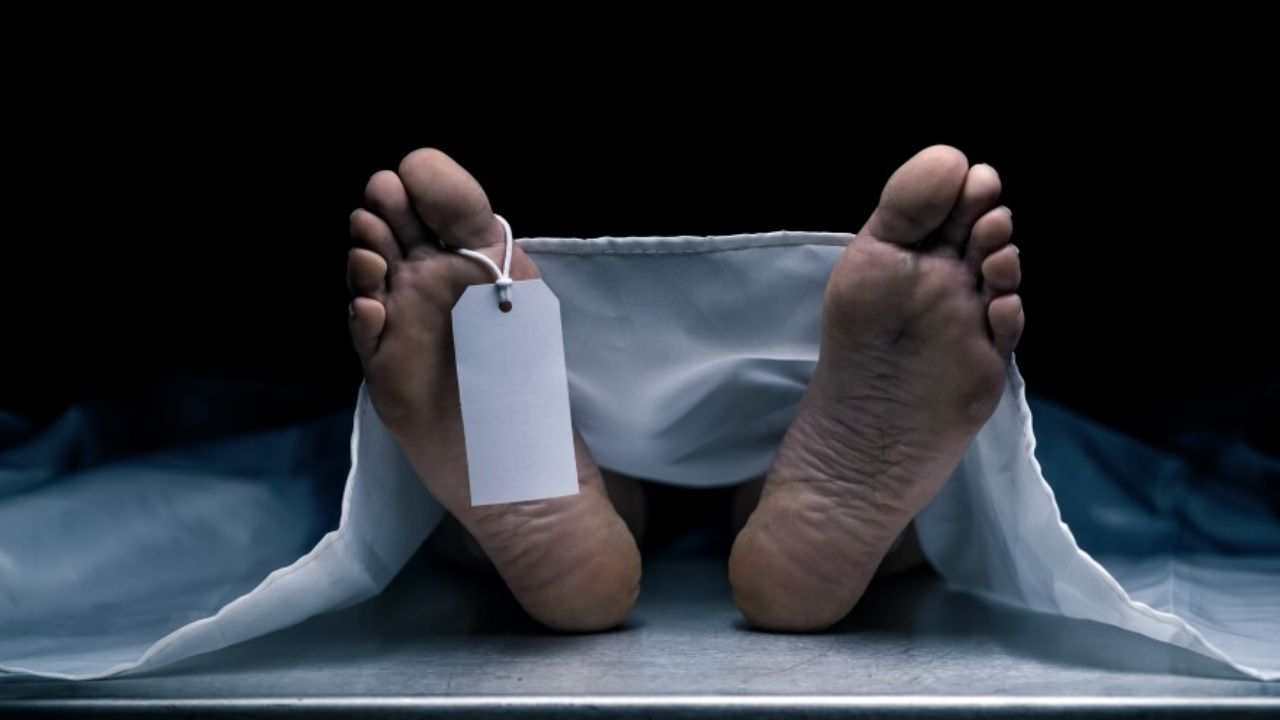 फरक्का एक्सप्रेस से गिरकर 17 वर्षीय युवक की मौत, टॉयलेट जाने के बाद नहीं लौटा वापस