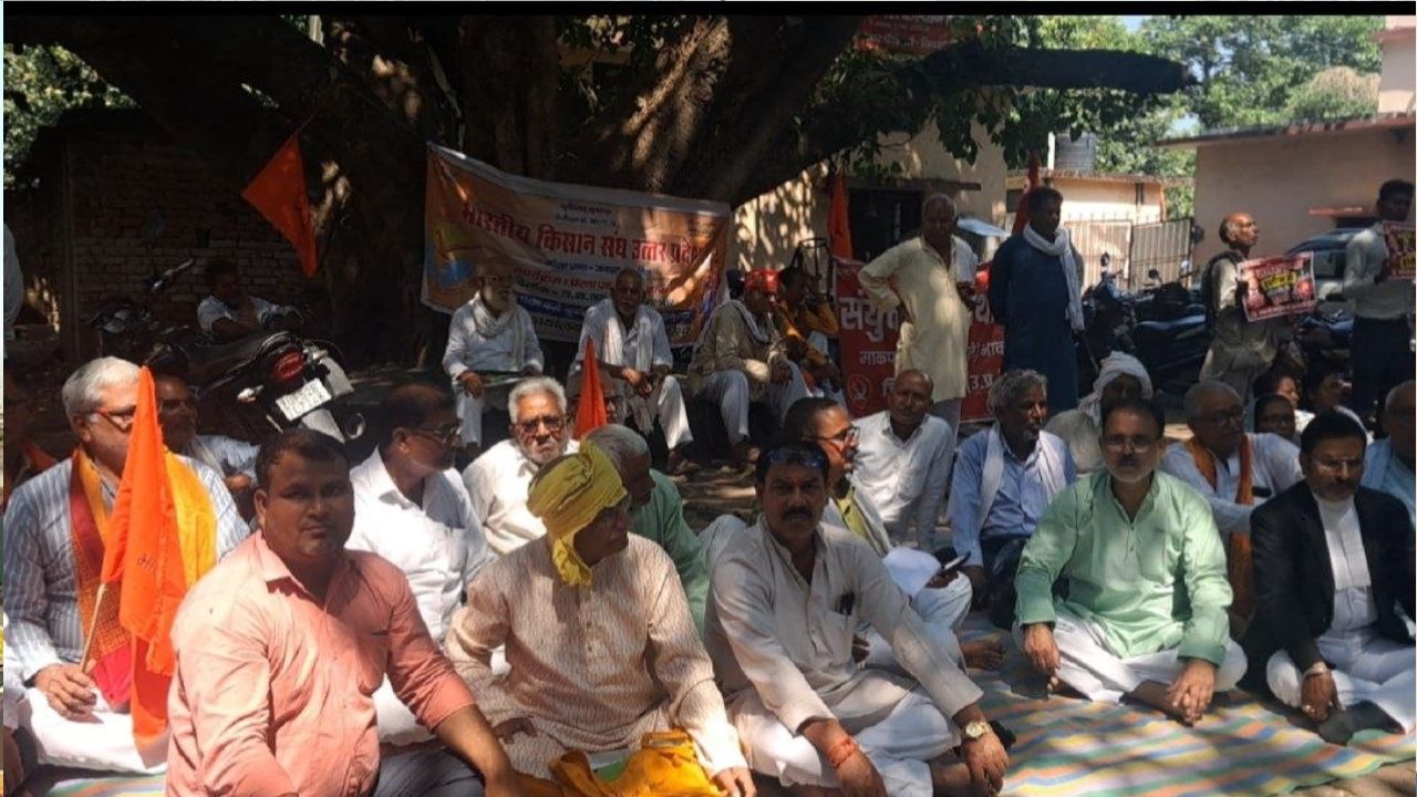 Deoria News: चुनाव को लेकर देवरिया में गरजा संयुक्त वामपंथी दल, CEC ज्ञानेश कुमार पर लगाए गंभीर आरोप