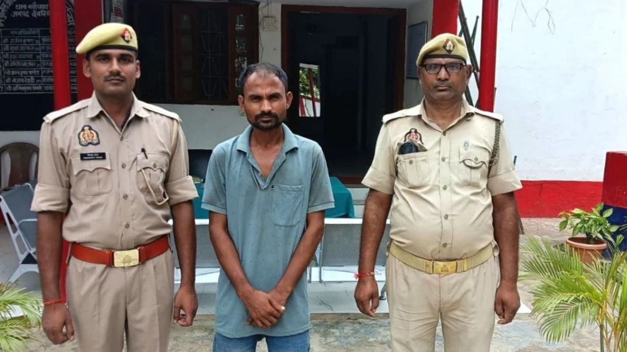 देवरिया में POCSO एक्ट में वांछित आरोपी का मस्कट कनेक्शन, पुलिस ने एयरपोर्ट पर बिछाया जाल और तोड़ डाली कमर