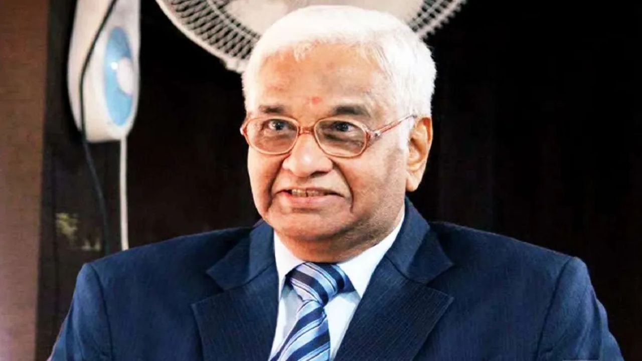 महाराष्ट्र की UCC समिति में अचानक क्यों आया विवाद? पूर्व जस्टिस आरसी चव्हाण ने दिया इस्तीफा, सामने आई वजह