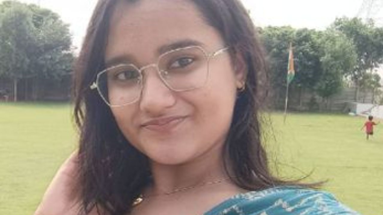‘‘पापा-मम्मी! मैं पढ़ाई का दबाव नहीं झेल सकती’’ इतना बोलकर छात्रा ने दी जान, दो पन्नों के नोट में गाजियाबाद की शनाया का छलका दर्द
