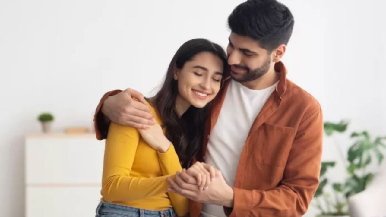 सीरियस रिलेशनशिप से तौबा! बोरियत भगाने के लिए आजकल युवाओं की पहली पसंद क्यों बन रहा है ‘डोपामिन डेटिंग’?