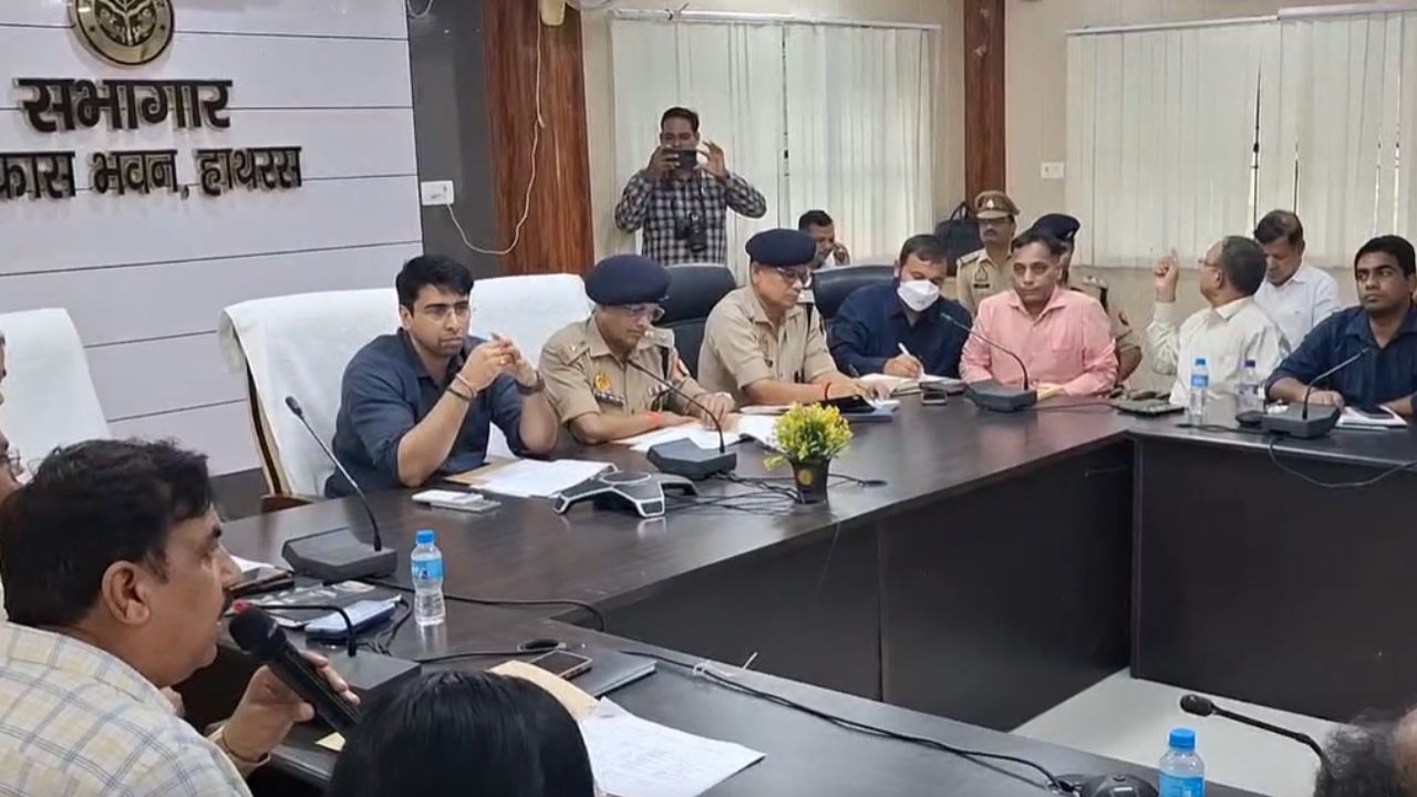 दाऊजी मेले में सुरक्षा का बड़ा प्लान, 30 नहीं अब 120 CCTV कैमरों से होगी निगरानी; वॉच टावर और मेडिकल टीम भी तैनात
