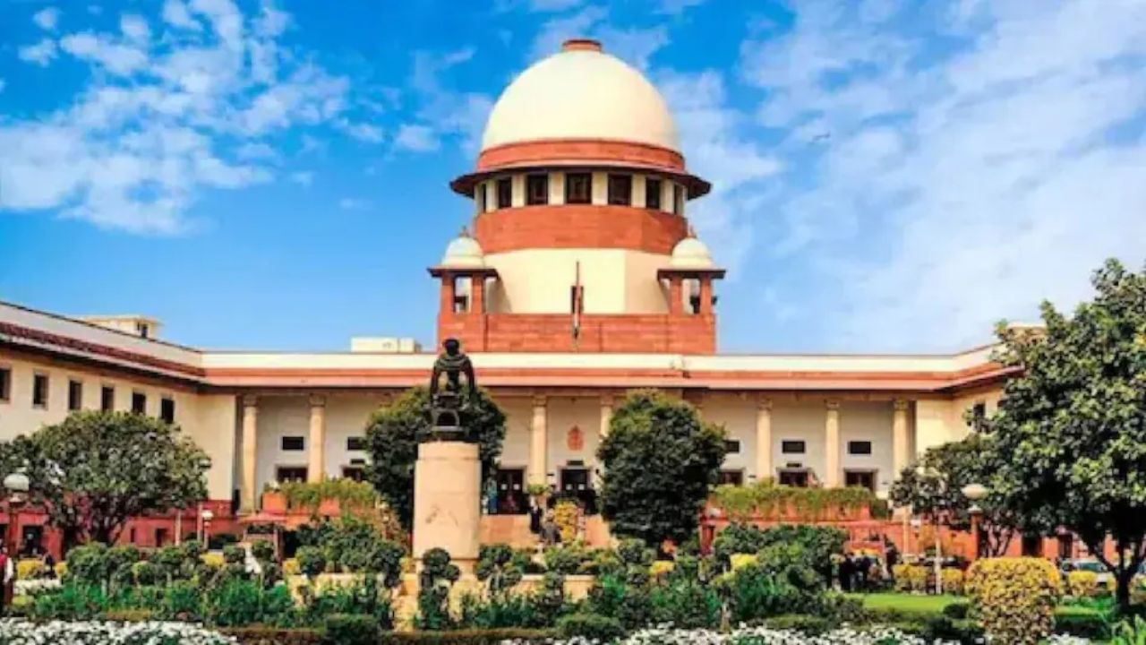 High Court Chief Justice: 8 हाई कोर्ट में नए चीफ जस्टिस की नियुक्ति, आखिर किन जजों को मिली बड़ी जिम्मेदारी? देखें पूरी लिस्ट