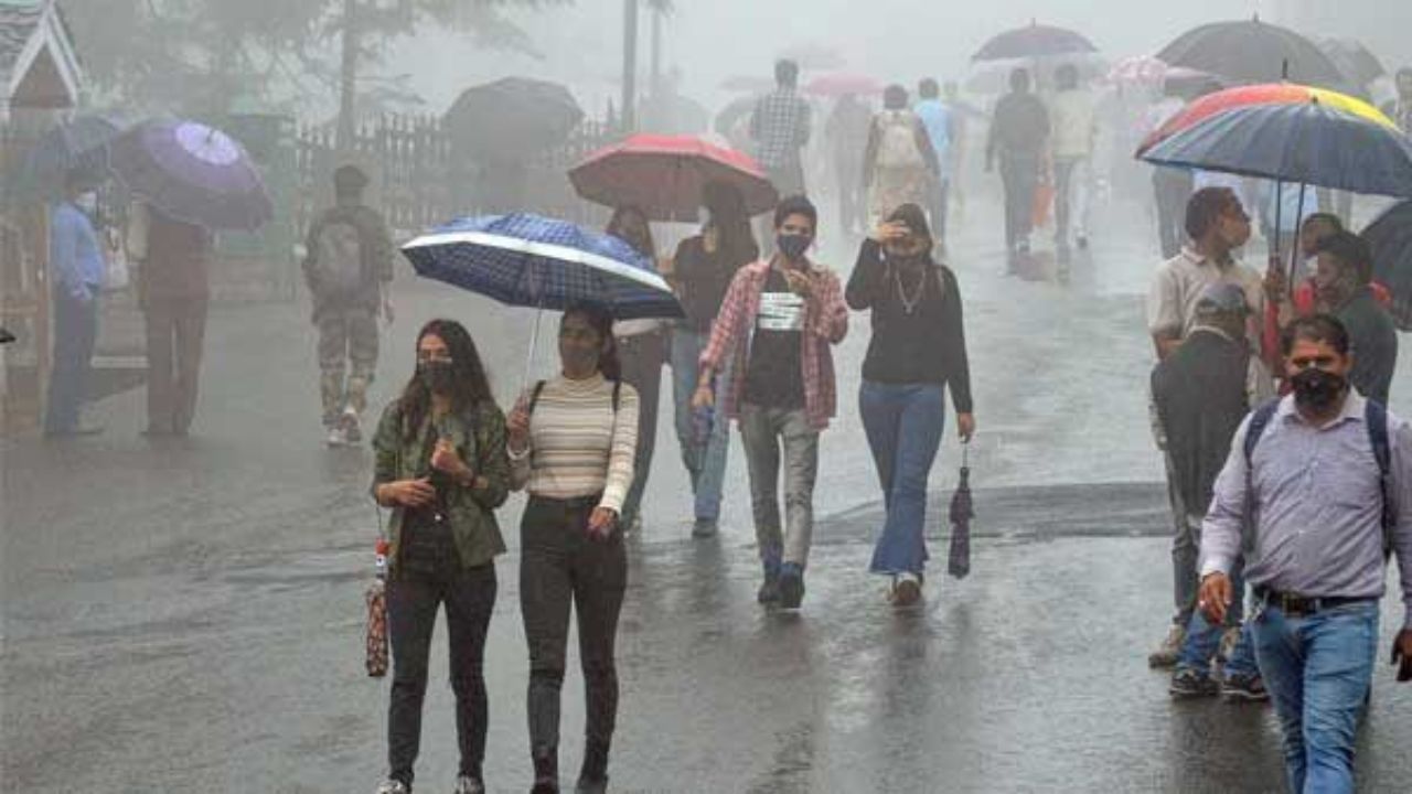 अगले कुछ घंटे बेहद भारी: यूपी, बिहार, दिल्ली और ओडिशा समेत 17 राज्यों में प्रचंड आफत की बारिश