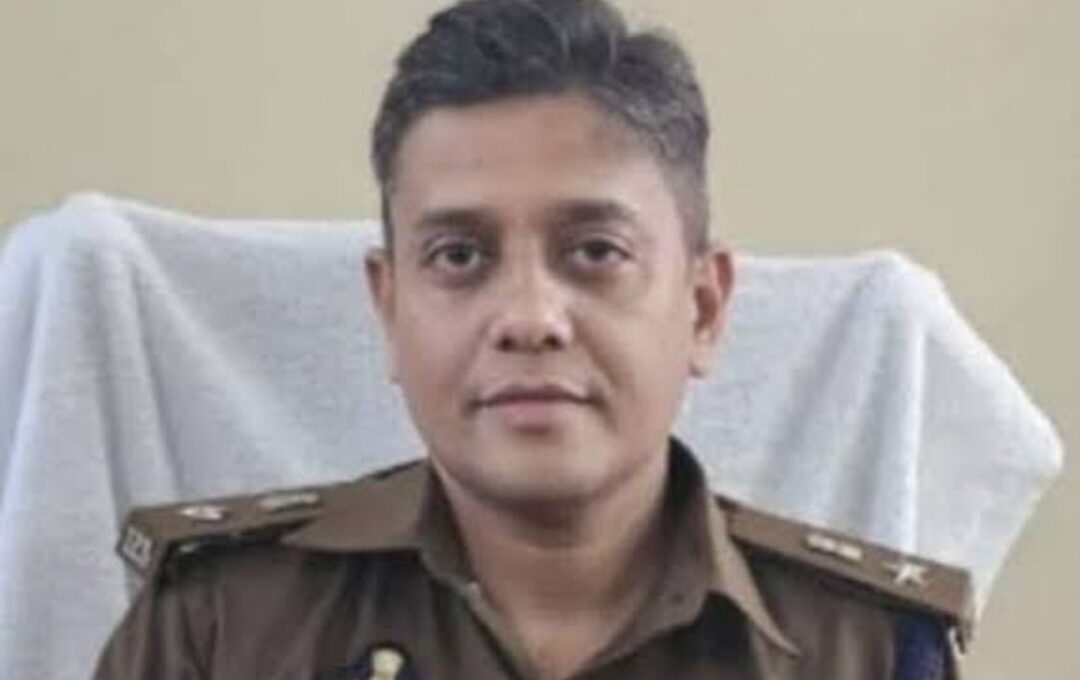 Gorakhpur: तीन मुकदमों के बाद पुलिस की नजर में आया भोला निषाद, अब खुली हिस्ट्रीशीट
