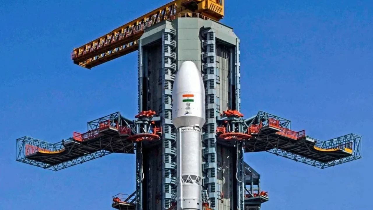ISRO Mission: श्रीहरिकोटा से GSLV-F17 की सफल उड़ान, EOS-05 सैटेलाइट हुआ लॉन्च, बढ़ी भारत की अंतरिक्ष ताकत