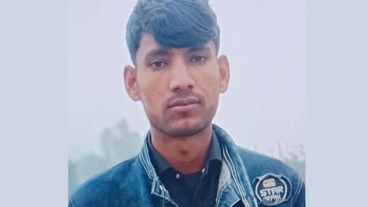टूटा फोन, बिखरे अरमान और मौत का फंदा: ससुराल के जुल्मों से हारा बेटा, अब न्याय के लिए दर-दर भटकता एक बेबस पिता