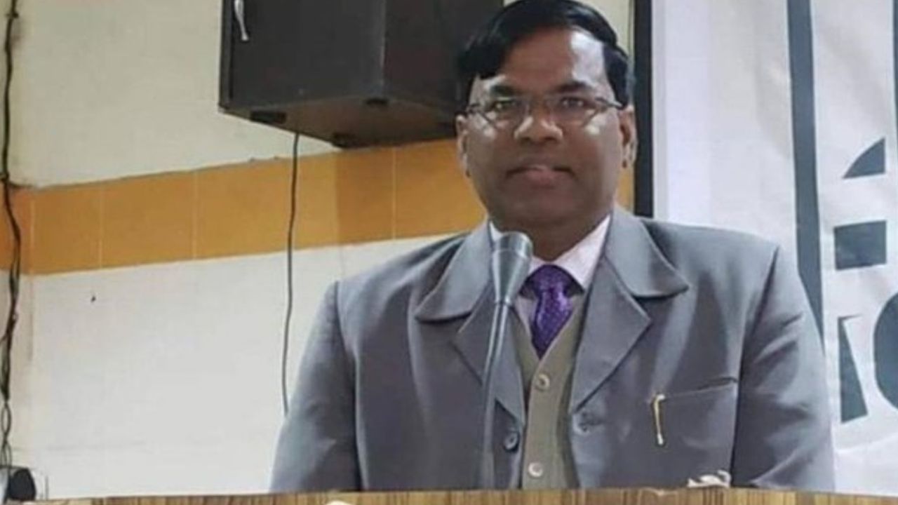 ‘कायर जज कहलाने से बेहतर है कि मैं मर जाऊं’, 5 महीने में 23वीं फांसी की सजा सुनाने वाले Judge Ravi Kumar Diwakar का बड़ा बयान
