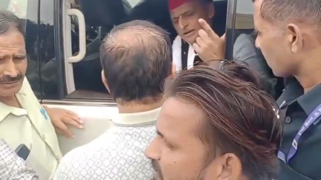 कन्नौज में रुके अखिलेश यादव: किसानों को दिया बड़ा भरोसा, बोले- सपा सरकार बनी तो दोगुना होगा वेजिटेबल पार्क