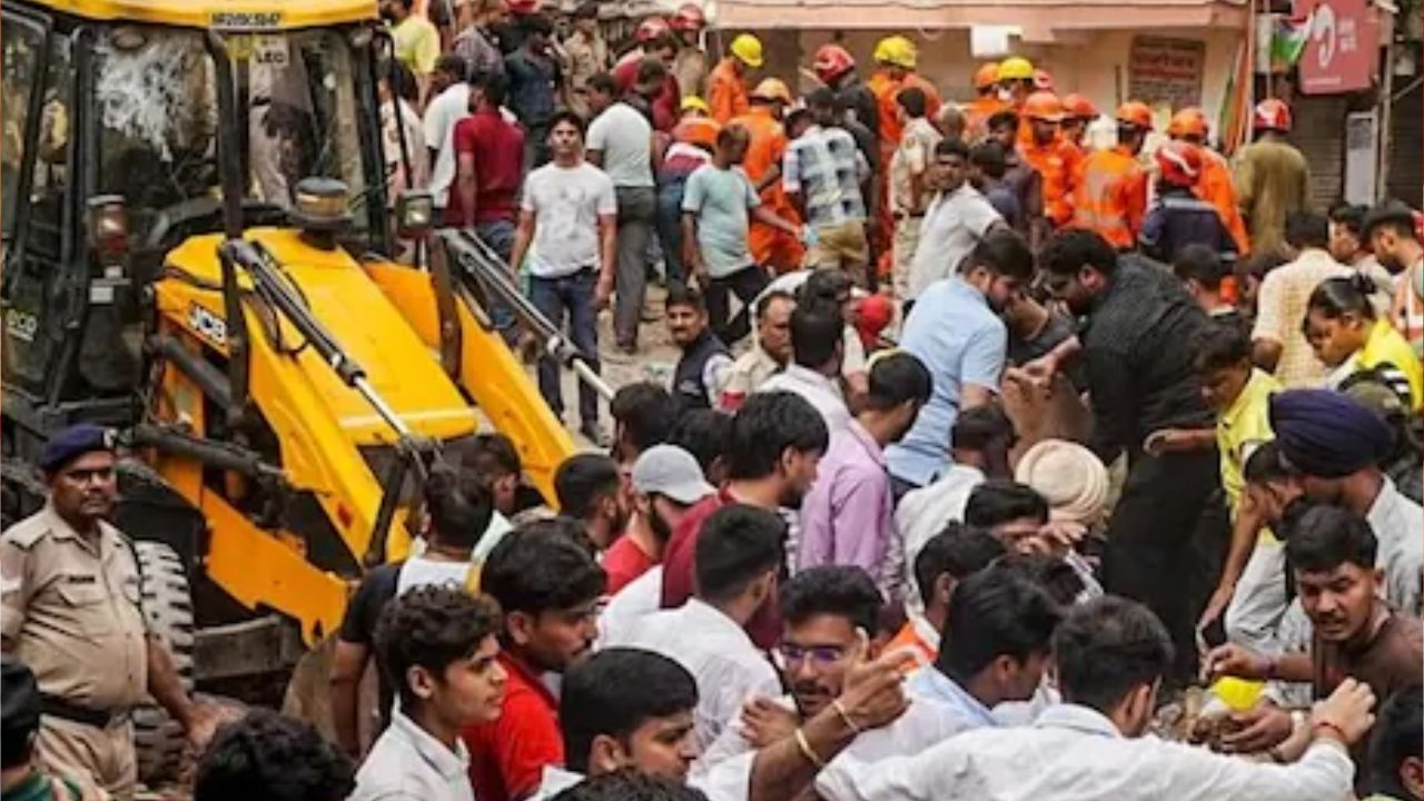 जिस PG ने निगल लीं कई छात्रों की जिंदगियां, अब इस हादसे के बाद लक्ष्मी नगर और विश्वास नगर के PG का सर्वे कर रही पुलिस