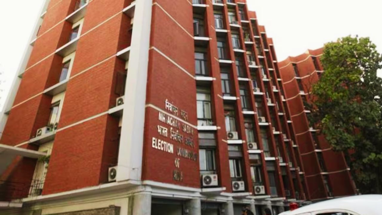 कांग्रेस में AICC सचिवों के चयन की अनूठी पहल: 10 जनपथ पर राहुल-प्रियंका खुद परख रहे युवाओं की जमीनी पकड़