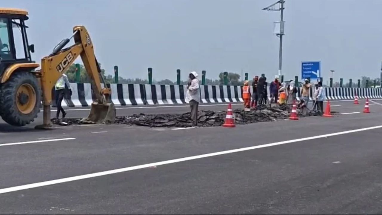 एक्सप्रेसवे पर गड्ढों के बाद किरकिरी; NHAI ने किया RO विशाल गौतम का जम्मू-कश्मीर तबादला