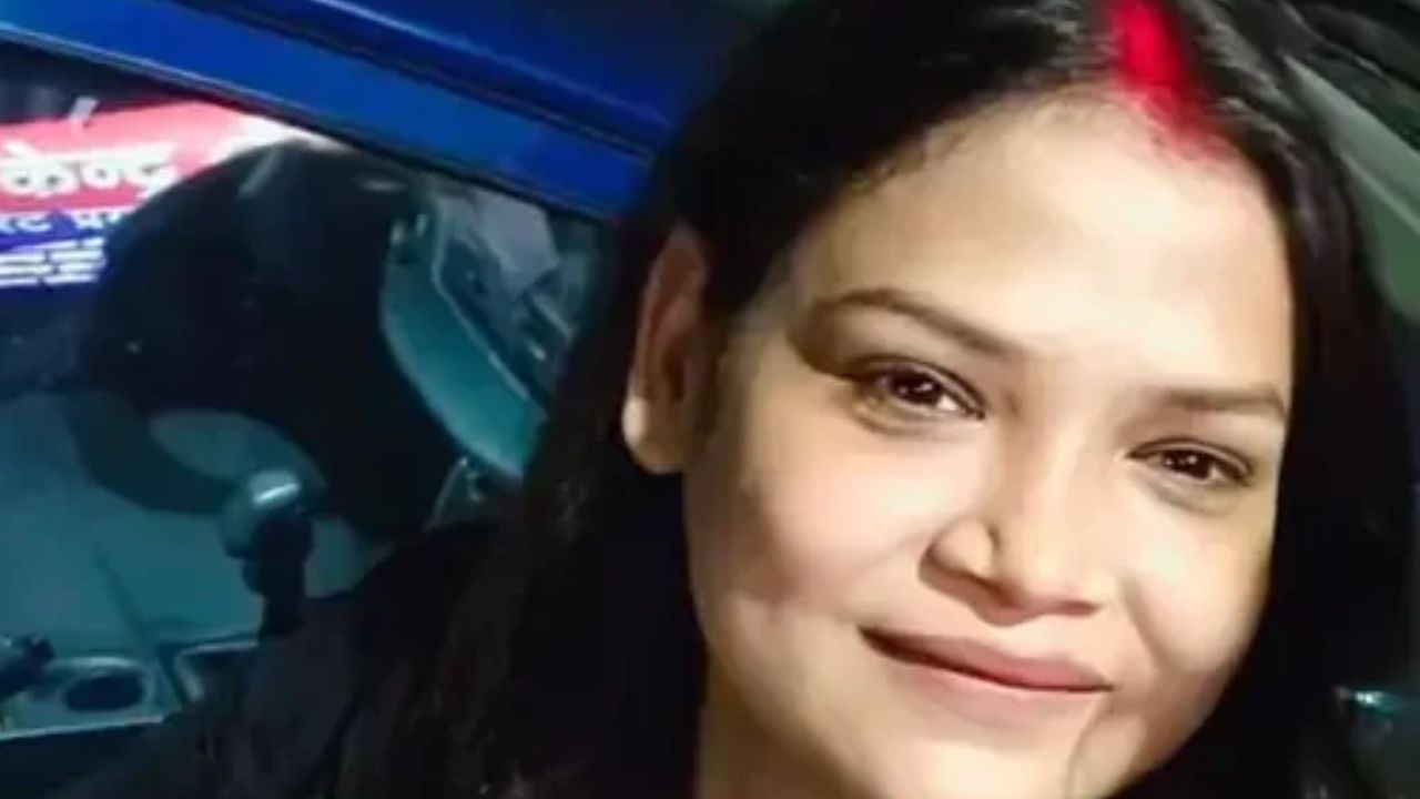 लव मैरिज के सिर्फ 10 महीने बाद हाईकोर्ट की महिला वकील की मौत, दरोगा पति को फांसी पर लटकी मिली लाश