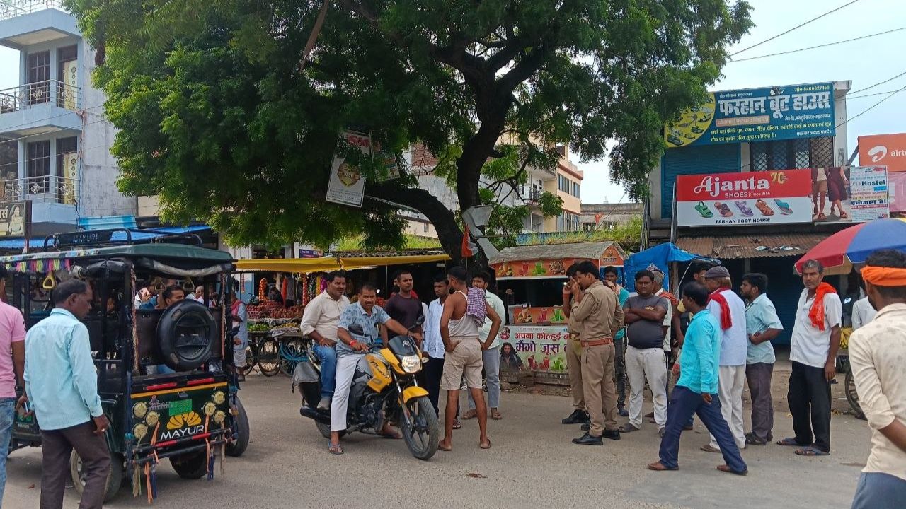 Maharajganj News: घर लौट रही छात्रा के लिए काल बना ट्रक! हादसे में पैर में गंभीर चोट, पुलिस ने वाहन कब्जे में लिया