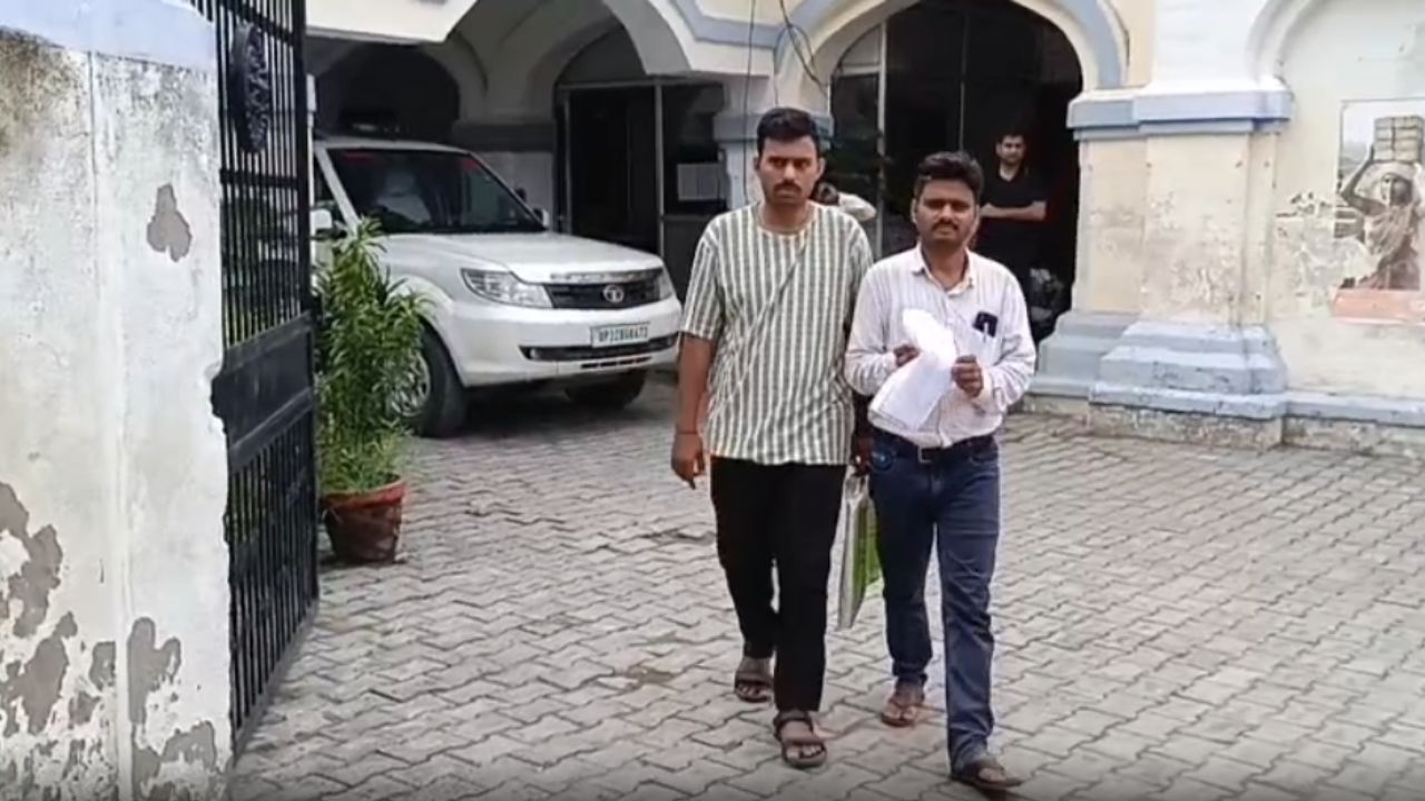 Mainpuri News: मेडिकल स्टोर का ताला तोड़कर 15 लाख की दवाइयां चोरी, विवादित दुकान पर कब्जे का आरोप