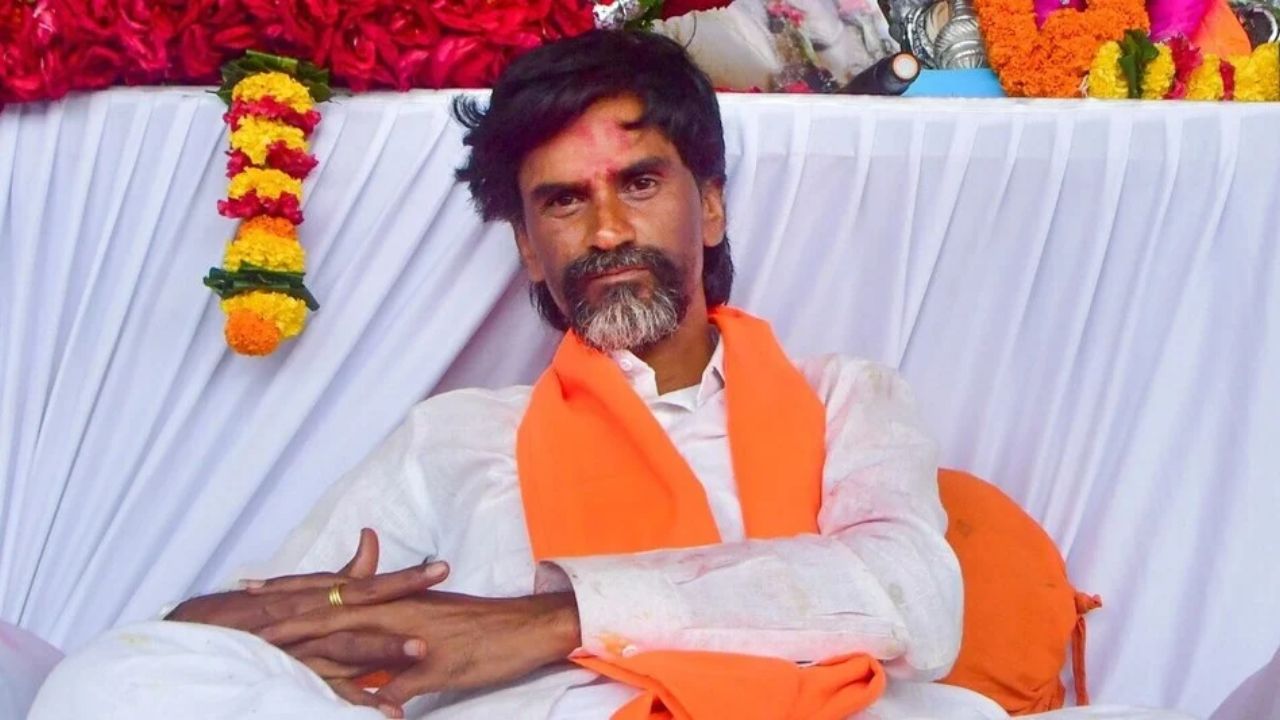 Maratha Reservation: 20वें दिन खत्म हुआ मनोज जरांगे का अनशन, मराठा आरक्षण पर महाराष्ट्र सरकार को दी 90 दिनों की मोहलत