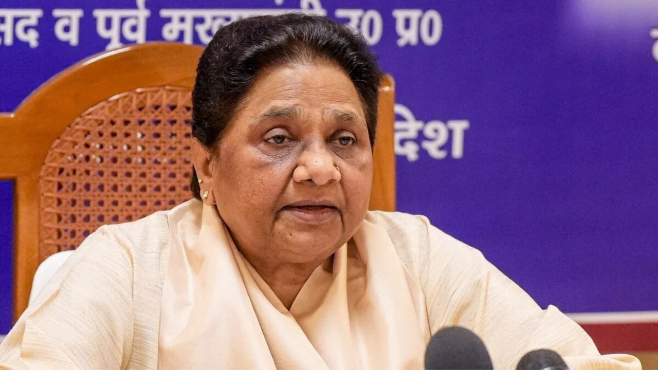 मायावती का रणनीतिक बदलाव: कांशीराम के परिनिर्वाण दिवस पर इस बार नहीं होगा बसपा का शक्ति प्रदर्शन