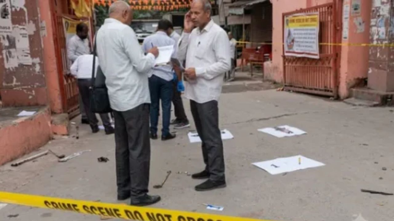 मयूर विहार में विधायक के ऑफिस के पास युवक की चाकू मारकर हत्या, इलाके में मचा हड़कंप