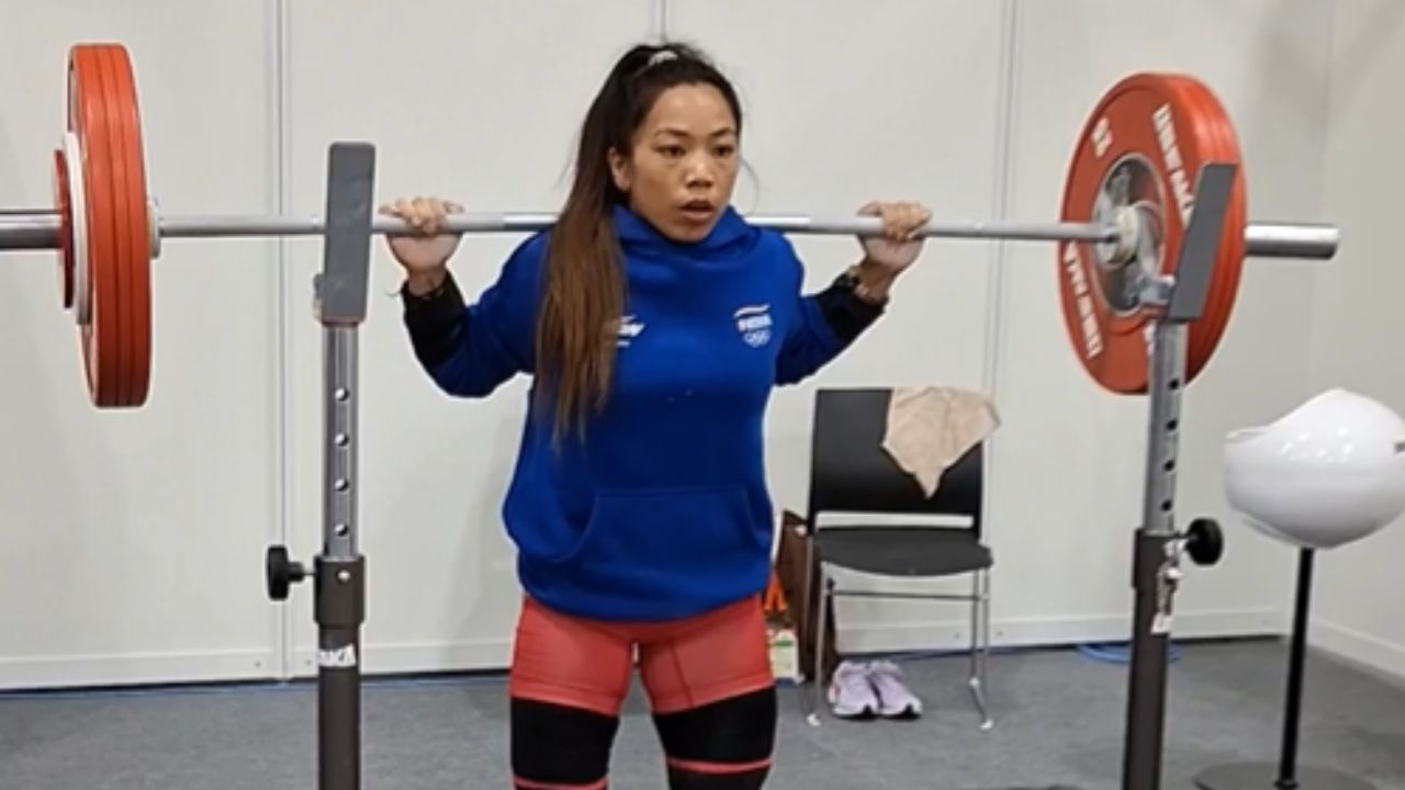 Asian Games 2026: Mirabai Chanu ने एशियाड में रचा इतिहास, 28 साल बाद भारोत्तोलन में भारत को दिलाया रजत पदक