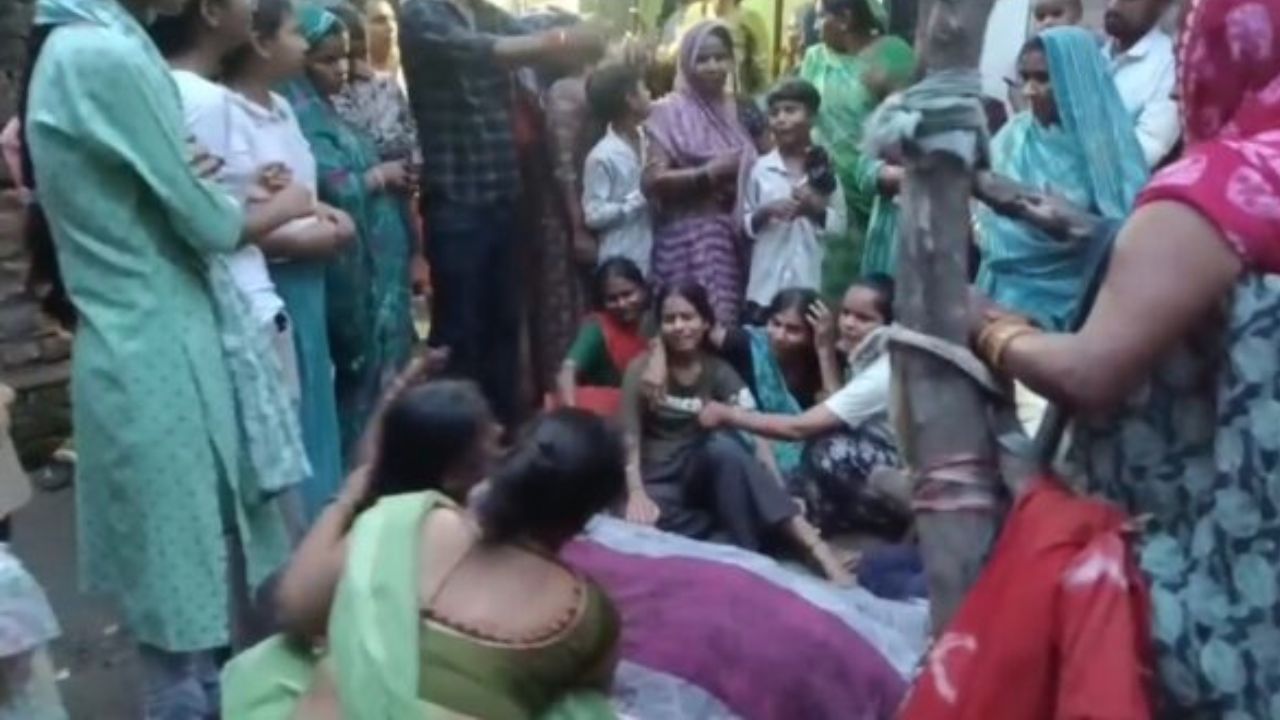 अंडा बेचकर पालते थे परिवार, जवान बेटे की अर्थी उठी तो चीख पड़ी मां; तीन मासूम बेटियों के सिर से उठा साया