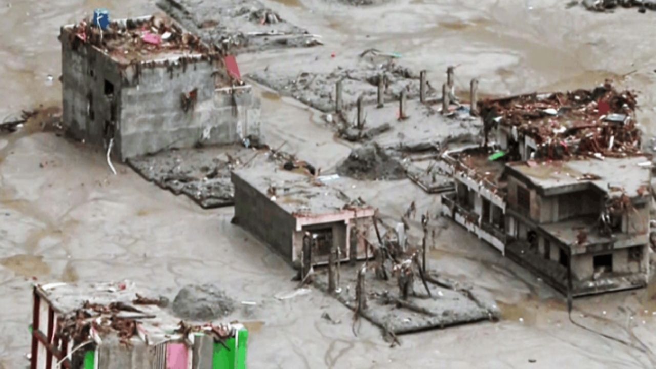 Nepal Flood Disaster: एक ही घर से मिले 24 शव, मौत का आंकड़ा 962 के पार; 4 हजार लोग अब भी लापता
