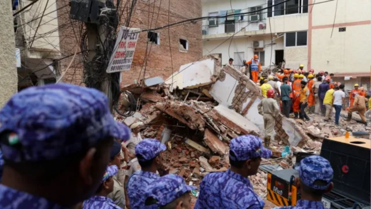 Saty Niketan News: जिस इमारत के पास हुआ हादसा, अब उसी के बगल वाली बिल्डिंग पर बड़ा Action!