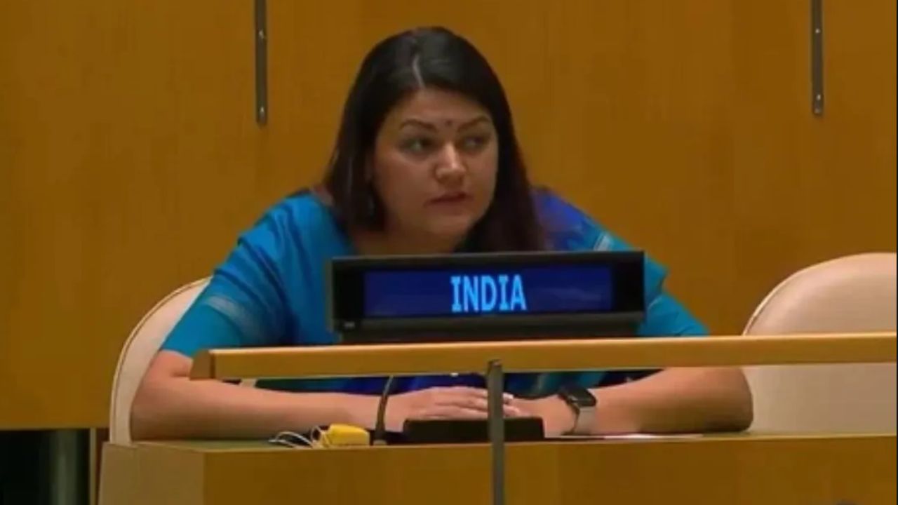 Who is Petal Gahlot: UN में पाकिस्तान को जवाब देने वाली पेटल गहलोत कौन हैं? पढ़ाई से गिटार तक जानिए पूरी कहानी