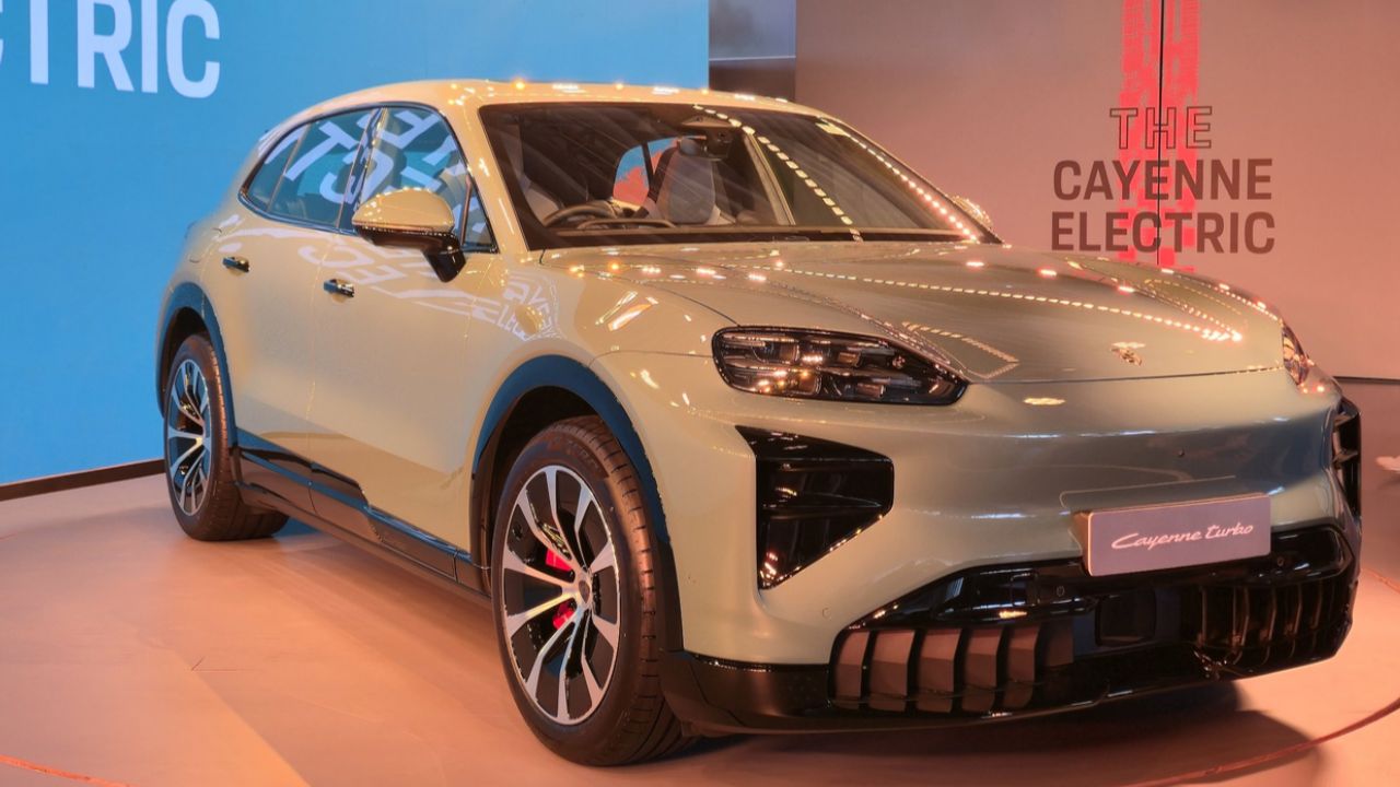 1.77 करोड़ रुपये की पोर्शे Cayenne Electric भारत में लॉन्च, 1,156hp पावर के साथ 2.5 सेकंड में 100 की स्पीड