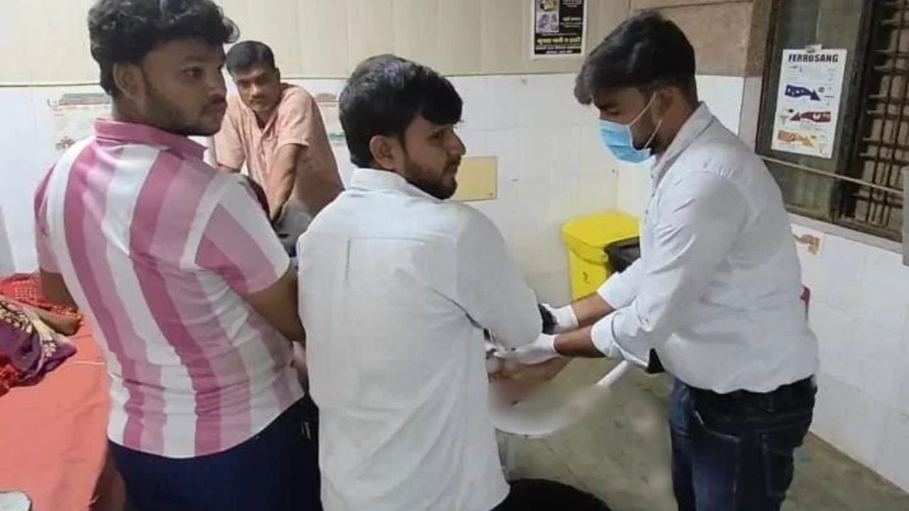 प्रतापगढ़ सड़क हादसा: ट्रैक्टर-पिकअप की भीषण टक्कर में दो मजदूरों की दर्दनाक मौत, तीन घायल