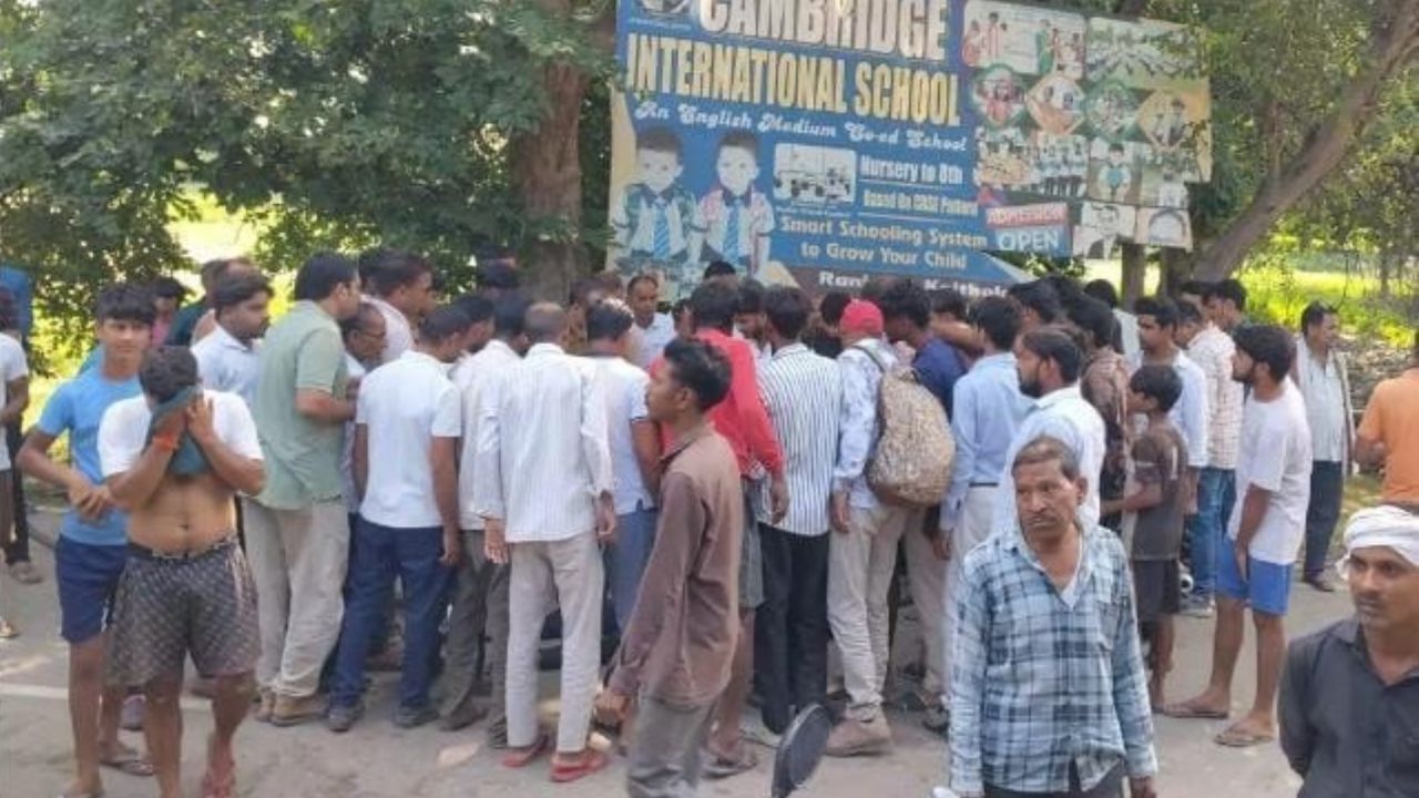 बुलेट से जा रहे रिटायर्ड एयरफोर्स कर्मी को बोलेरो ने मारी टक्कर, मौके पर मौत; चालक गाड़ी लेकर फरार