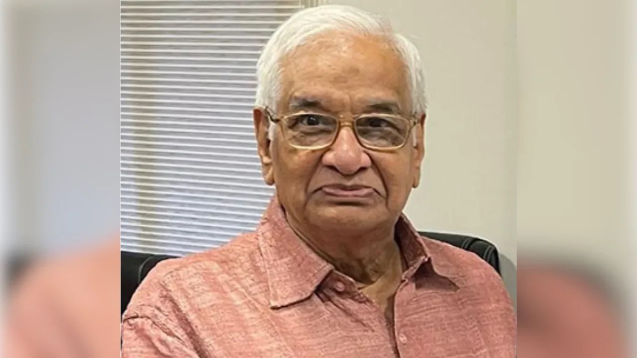 महाराष्ट्र में UCC की राह में रोड़ा! कमेटी की बैठक में अनजान चेहरों की मौजूदगी से नाराज पूर्व जज ने दिया इस्तीफा, गरमाई सियासत