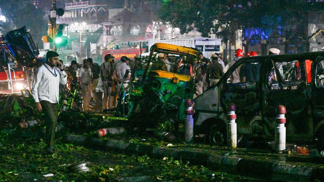 लाल किला ब्लास्ट चार्जशीट में बड़े खुलासे, जूते में छिपाया था बम का रिमोट; ऐसे रची गई थी साजिश